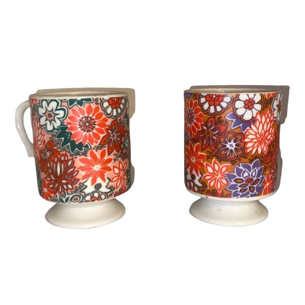 ‎Vintage Floral Footed Japanese Mugs